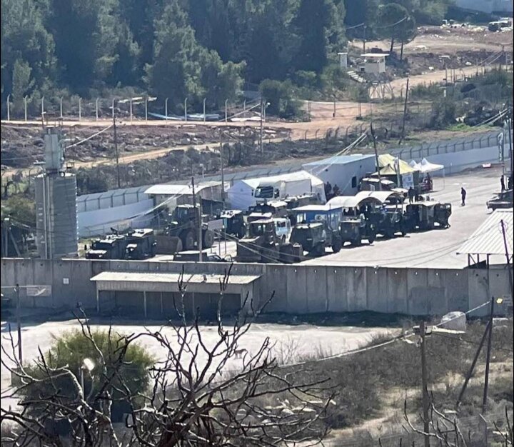 The beginning of the third round of prisoners' exchange with the delivery of Zionist female captives; ۱۱۰ Palestinian captives are freedom+ images