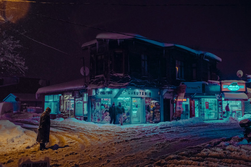 Snowy night in Istanbul
