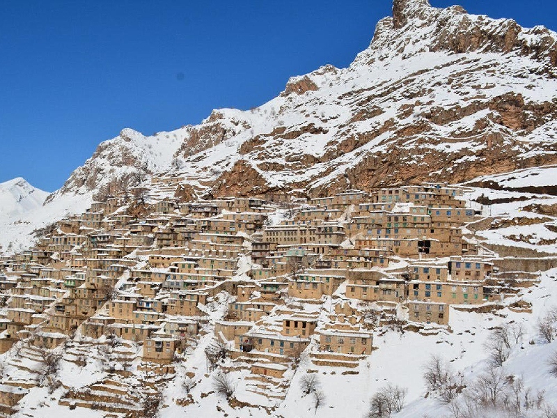 Oraman area in snow winter; Photo Source: irandoostan.com. Photographer: Unknown