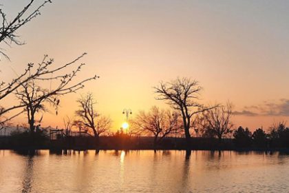 Sunset in Irinji Mamqan Park. Photo source: Badge
