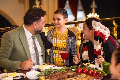 Recording fragrant and tasteful memories with a variety of Iranian and Farangi menu