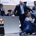 last landing; The end of Biden's gaffes on the steps of