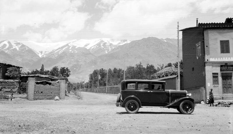 Historical photo of Tajrish square