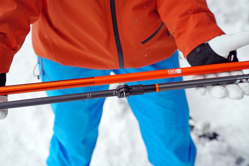 ski sticks; Photo source: uehdspecial.shop. Photographer: Unknown
