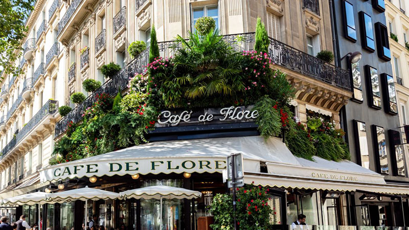ار Special and special cafes in Paris where tourists usually do not know
