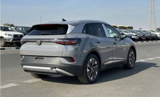 ID.4 Pure Seat and Volkswagen ID.4 Pure