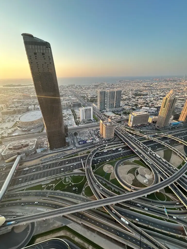 Spectacular places close to Sky View Dubai
