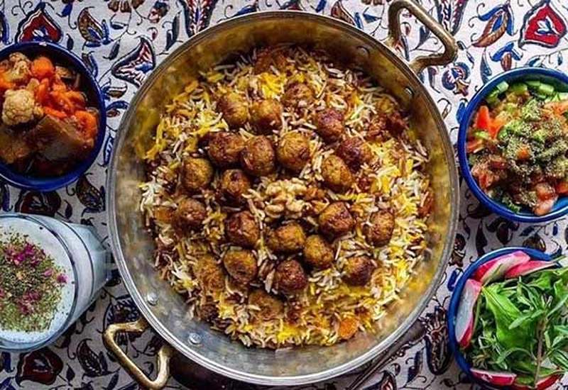 Ghanbarplo Shirazi with Ghaqli Dumplings, Photo Source: Akharinkhabar.ir, Photographer: Unknown