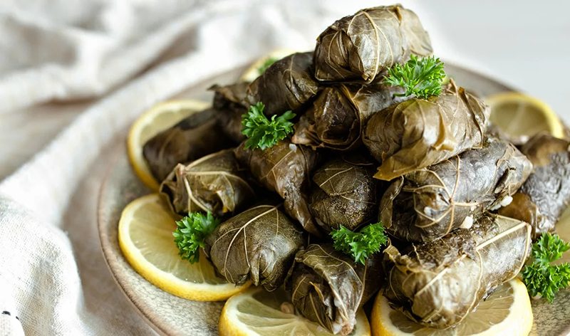 Hair Leaf Cut, Photo Source: Kalleh.com, Photographer: Unknown