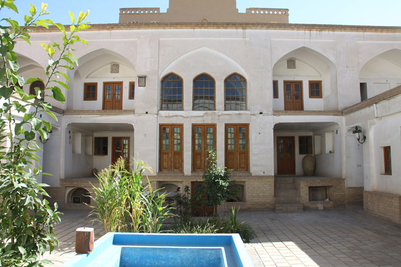 The outer yard of Tadin's house in Semnan; Source: Arya Heritage; Photographer: Ehsan Varamini