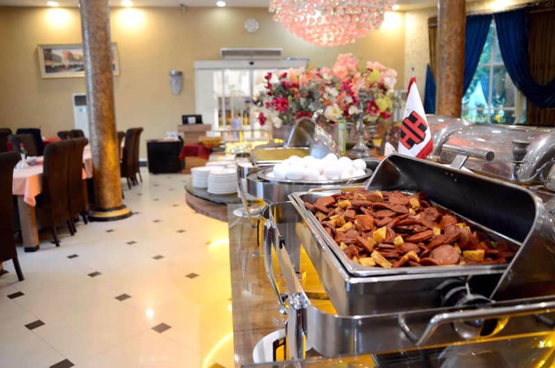 Helia Kish Hotel breakfast buffet