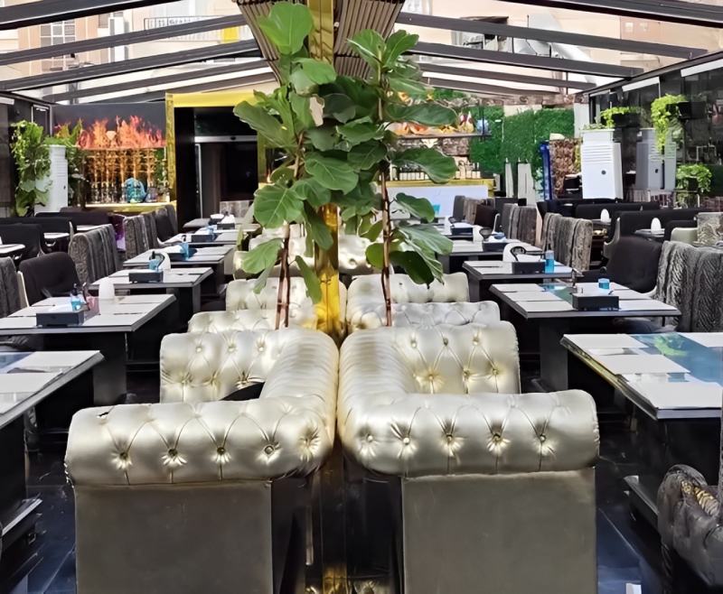 Ruby Restaurant Cafe Decoration in Tehran. Source: Cafegarditehran.com Website; Photographer: Unknown