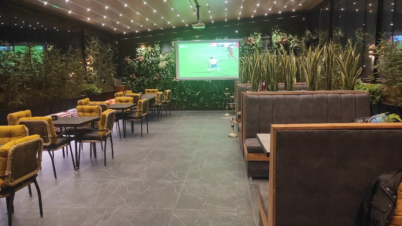 Ruff Garden Nikan Lange in Tehran. Source: Google Map; Photographer: Ali PGA