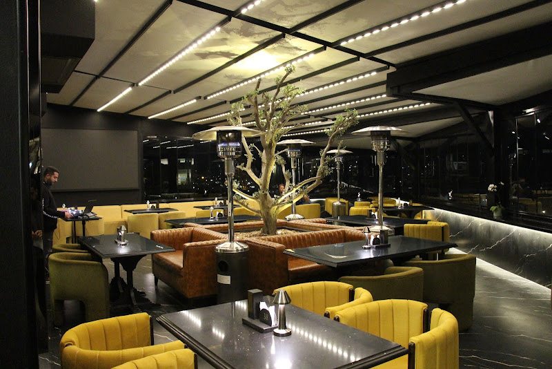 Ruff Garden Café Amaia Restaurant at night. Source: Google Map; Photographer: Kenara