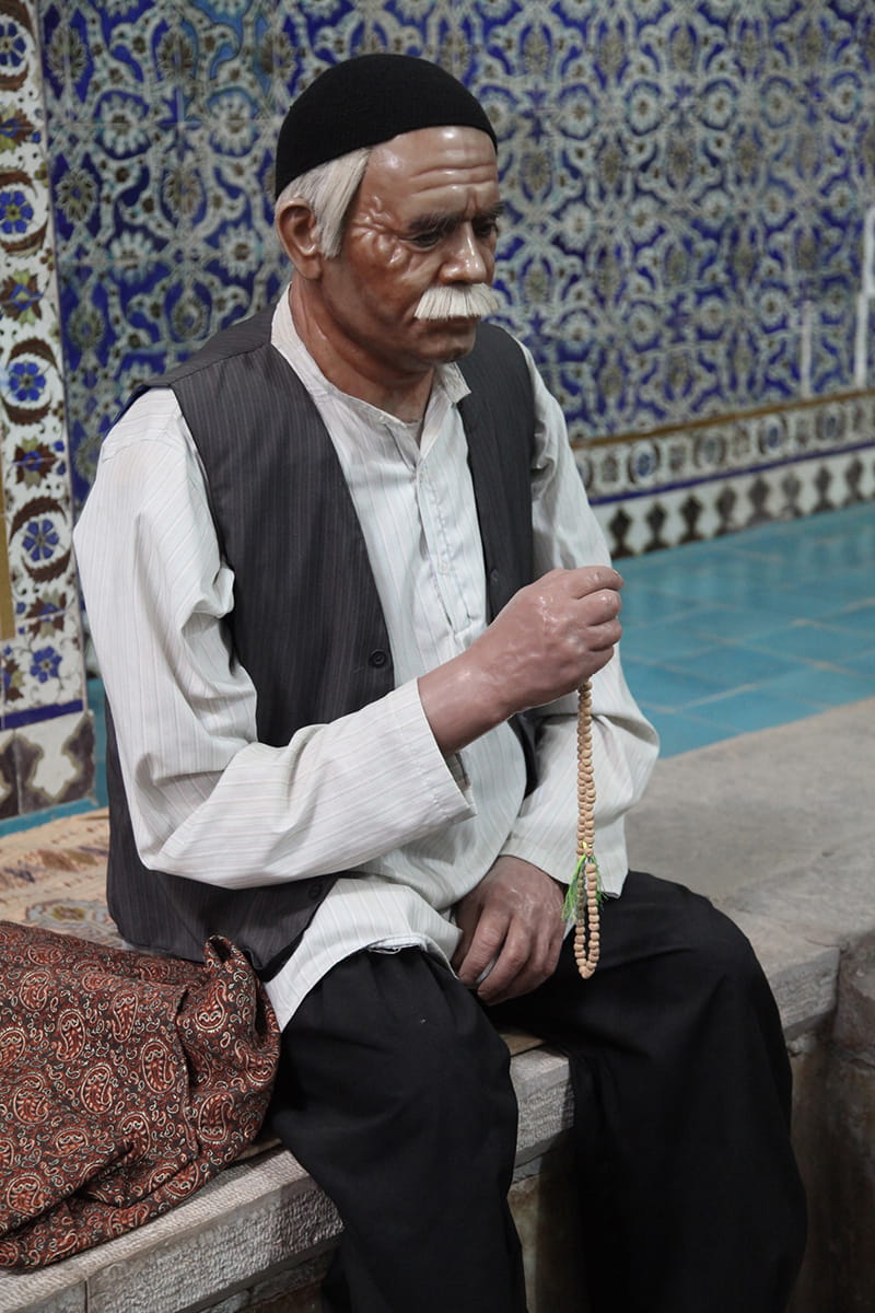 The statue of the elderly man in the bathroom of Ganjali Khan Kerman; Photographer: Mohammad Shojaee