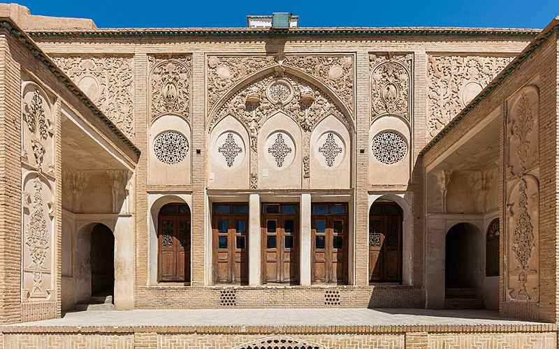 Boroujerdi House Architecture and Decorations Kashan, Photo Source: Wikipedia, Photographer: Diego Delsu