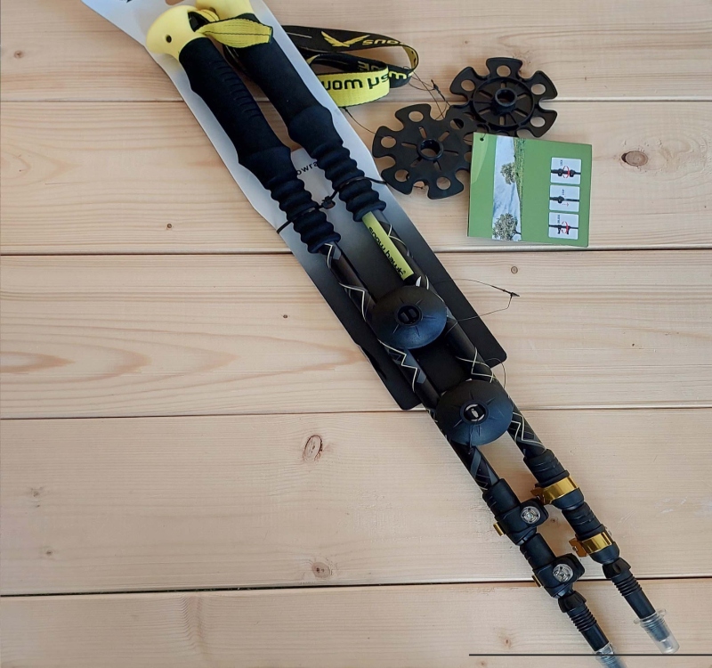 Snushak brand mountaineering baton; Photo Source: Koohshid.com. Photographer: Unknown