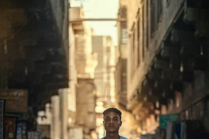 Round seller with a trolley on the streets of Cairo