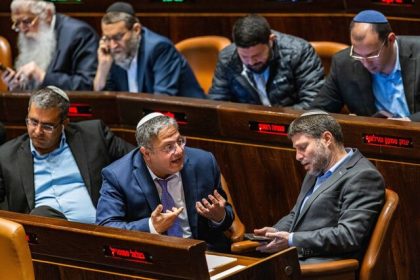 British Media: Trump can end the end of Netanyahu's rule