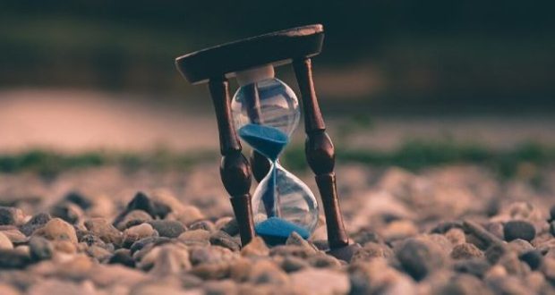 The difference between the past and the future