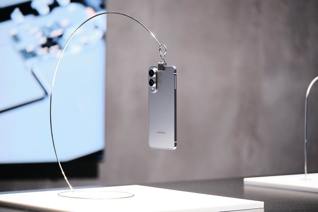 Galaxy S25 Edge phone