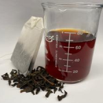 Tea brewing reduces lead inside water