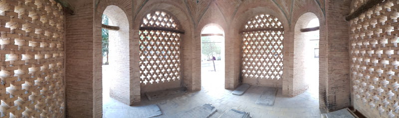The interior of the steel bed. Photographer Mehrdad Posin Dose