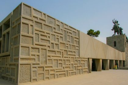 Nader Shah's tomb. Photographer: Mustafa Maraji