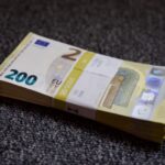 The difference between travel currency and free currency