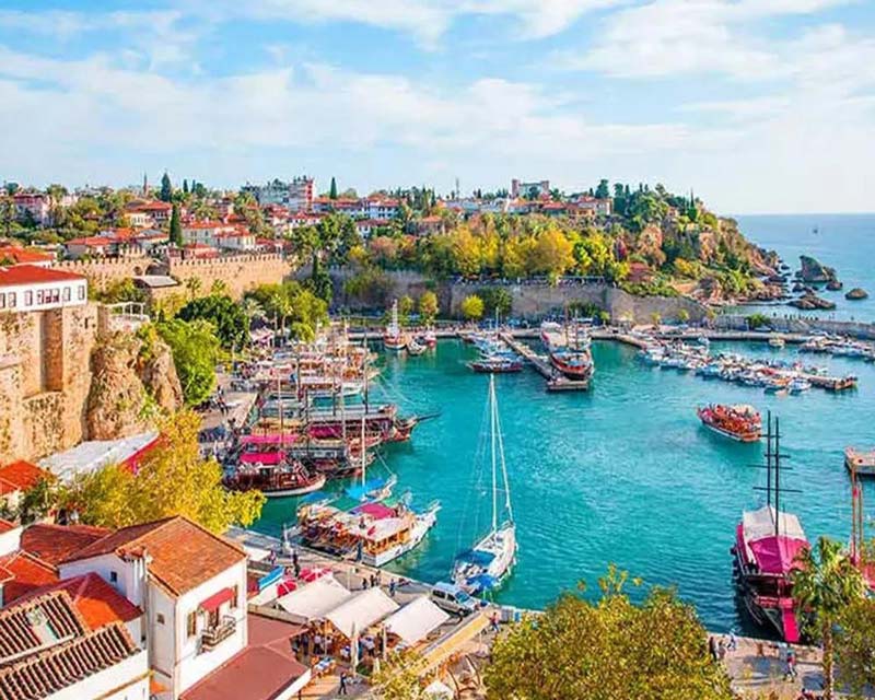 Where to go Antalya? From sunny beaches to exciting purchases!