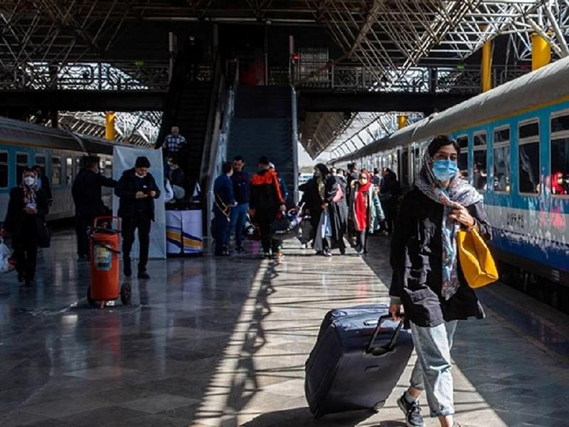 Reportage reasons for the popularity of Fadak train on Tehran to Mashhad
