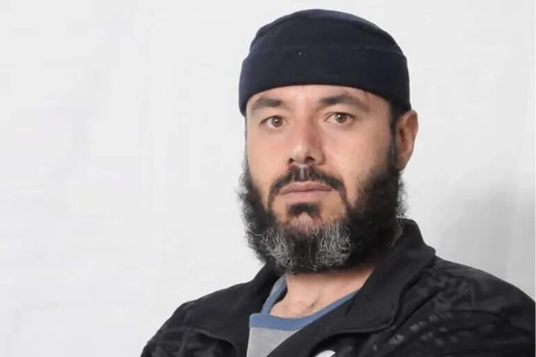 Who is the prisoner of a Palestinian free -prisoner who was sentenced to life in five times?