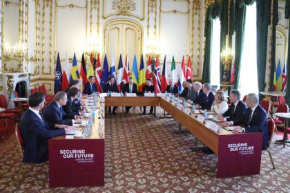 Financial Times: Europe to buy Zelnski