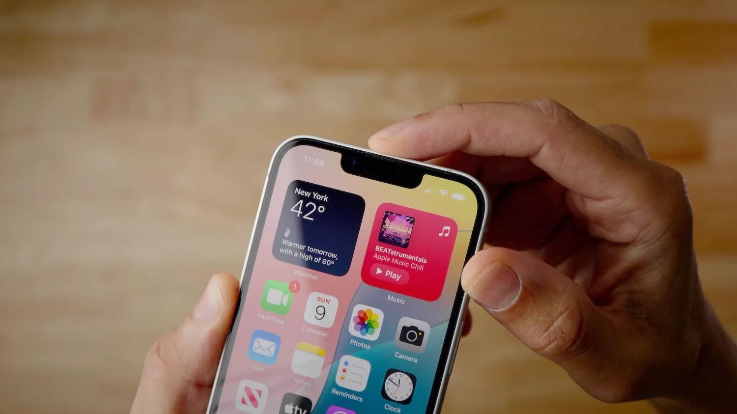 IPhone ۱۶۶E users have problems with Bluetooth sound - Digino