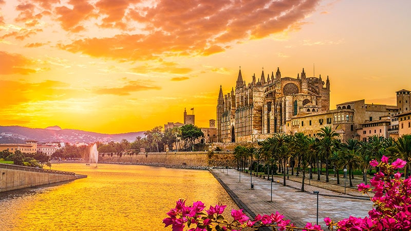Introduction to Mallorca Spain: A beautiful island for the holidays you need to know