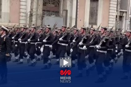 Slogan against Türkiye at the parade of Greek soldiers
