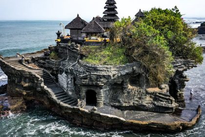 Tanah Lot Temple: A spectacular attraction on water in Bali