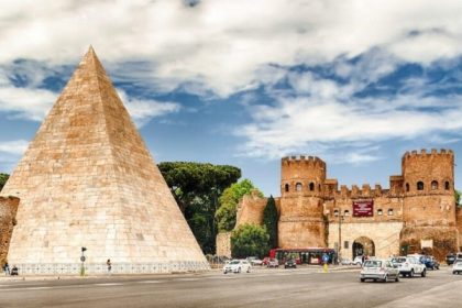Pyramid Pyramids in Rome; Photo Source: ome.us. Photographer: Unknown