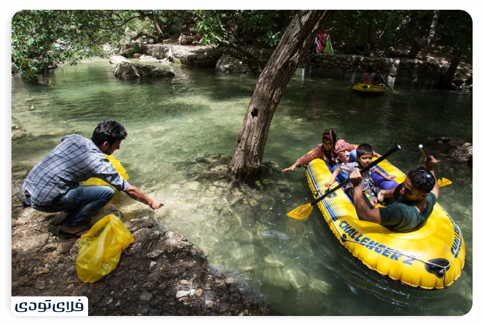 Camping in the vicinity of the waterfall
