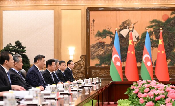 Holding a meeting of the Presidents of Azerbaijan and China in Beijing