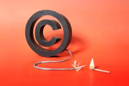 Authors' complaints of meta because of the use of the right to publish