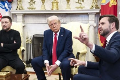 The president in the shadow