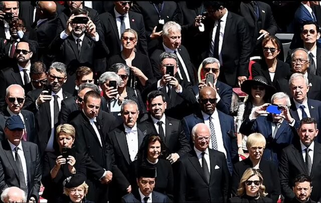 The scandal of European authorities with Salafi at Pope Francis funeral