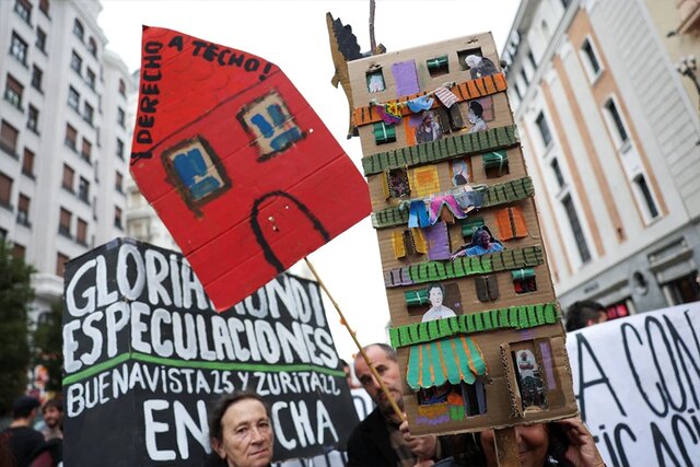 Video/ housing crisis in Spain; Tourists are responsible for raising housing prices!