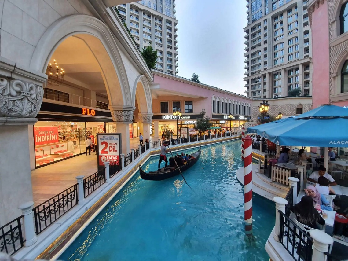 Venice Shopping Center Istanbul