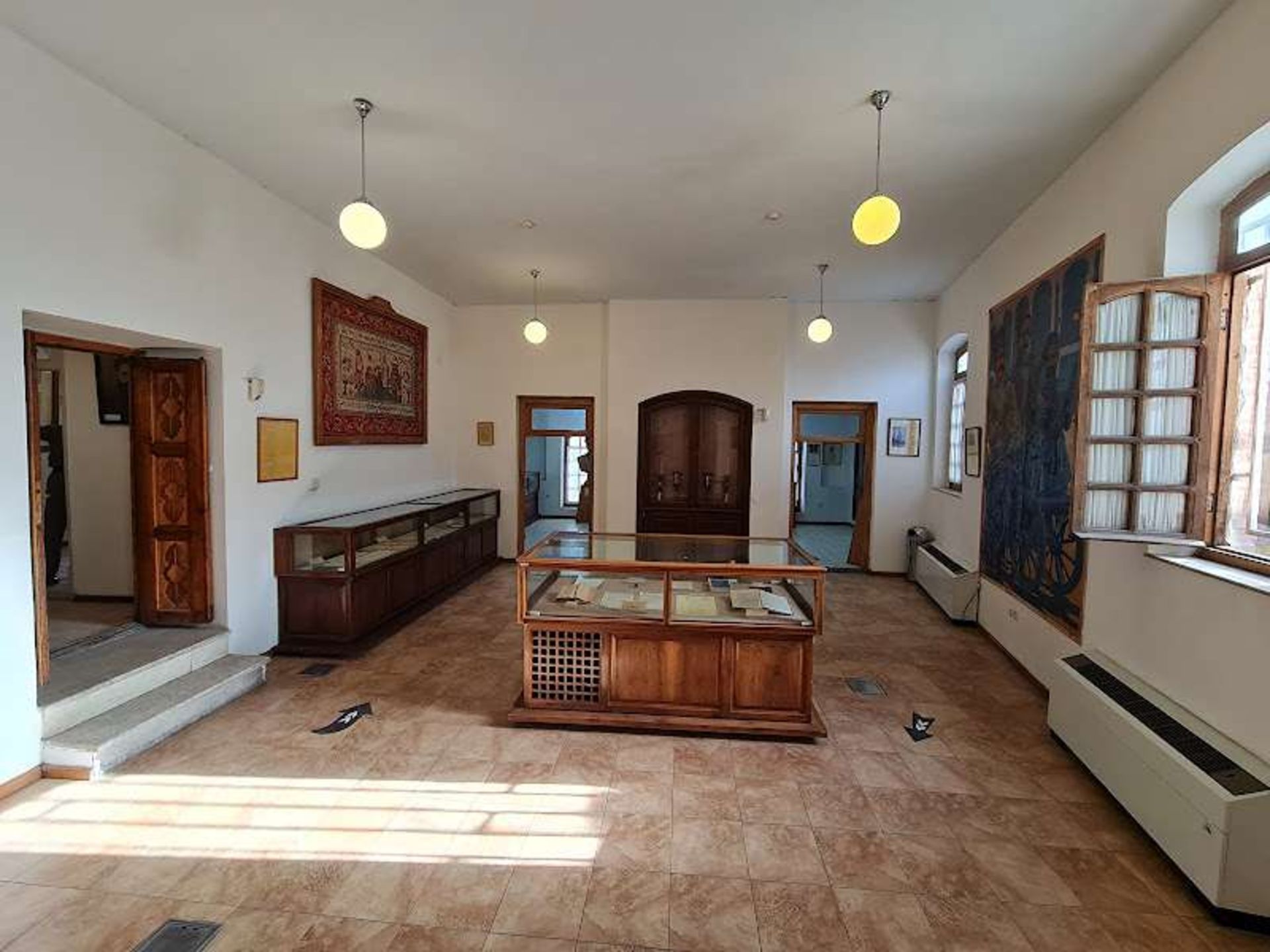 Tabriz Constitutional House Shows