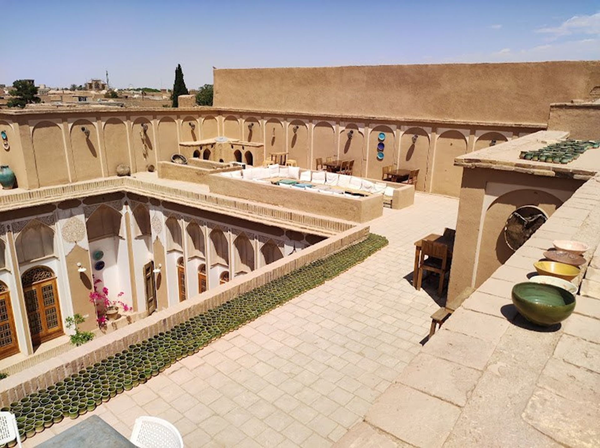 Yazd Art House Cafe in Historical House