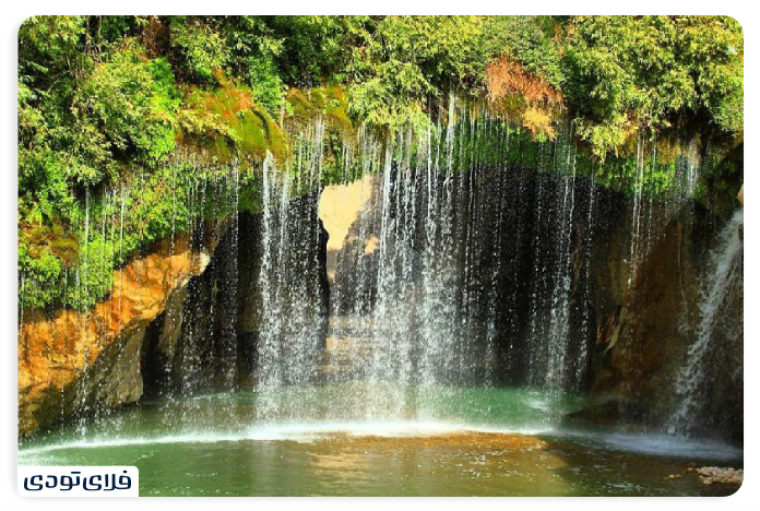 The best time to visit the Semirom Waterfall 