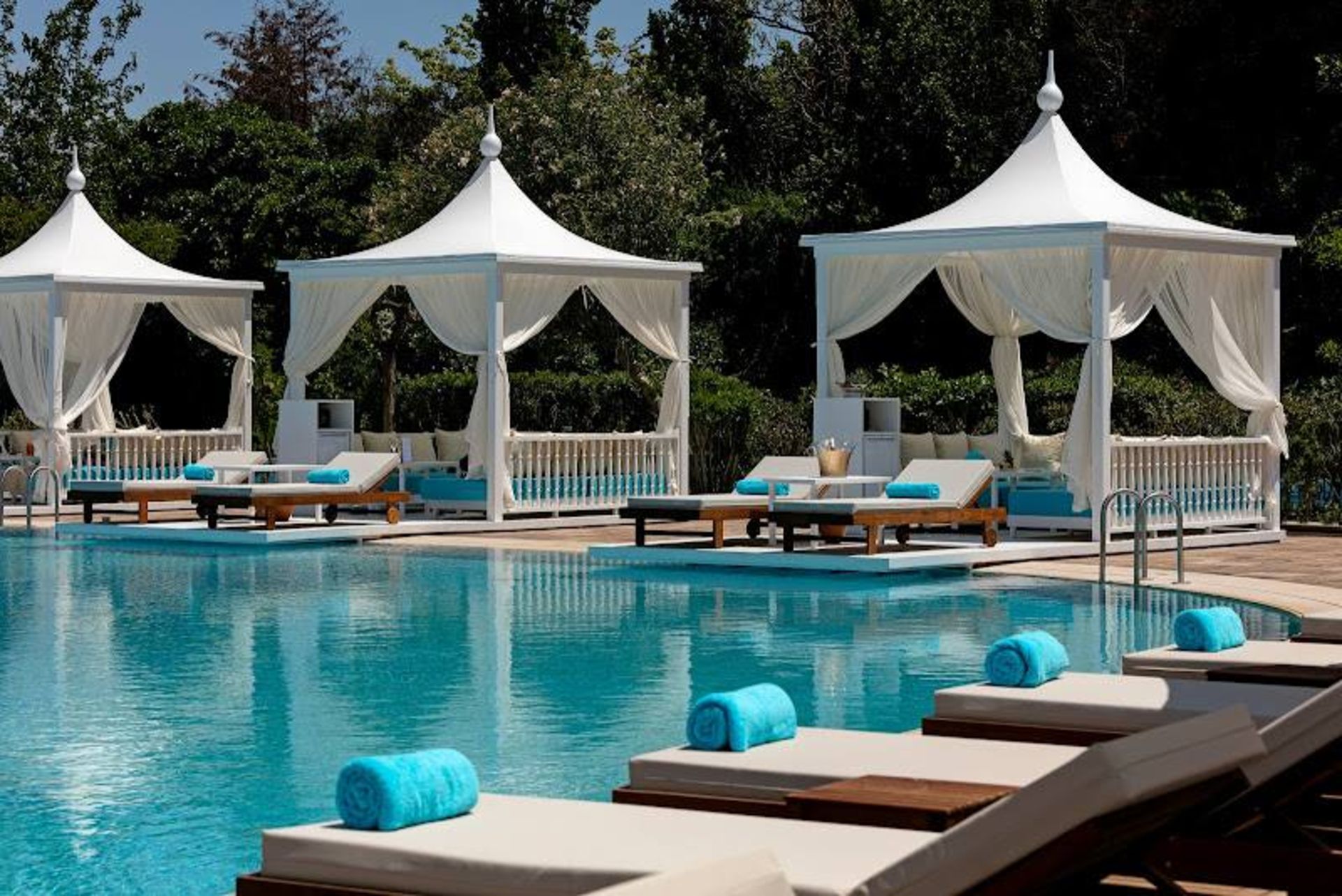 Titanic Men's Titanic Pool 