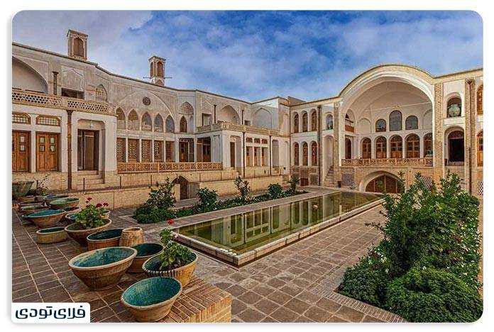 Manouchehri Kashan House